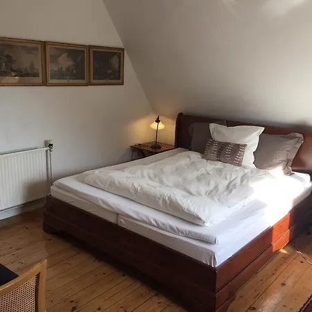 Korfuvej.rent.a.room 3* Каструп