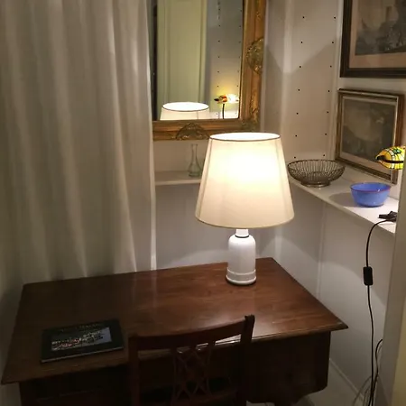 Korfuvej.rent.a.room بيت ضيافة 3*